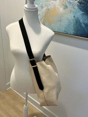 Upcycled Madewell The Essential Bucket Tote in Ecru with O-Buckle Leather Belt